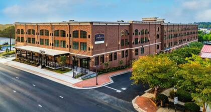 The Lawrence Hotel Lawrenceville, Tapestry Collection Hilton