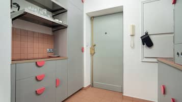 Studio Suite | Private kitchenette