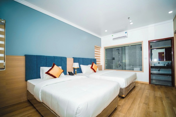 Double or Twin Room, City View | Iron/ironing board, WiFi (free)