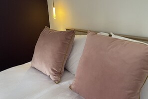 Standard Double Room | Free WiFi - Auberge (Lytham St. Anne's)