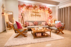 Deluxe Room | Interior - Diamond Villa (Greater Noida)