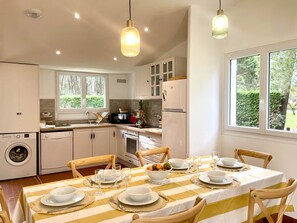 Dining - House with parking - 6 guests (La Palmyre)