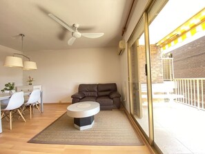 Living area - House in La Mora - 8 guests (Tarragona)