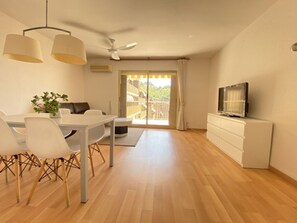TV - House in La Mora - 8 guests (Tarragona)