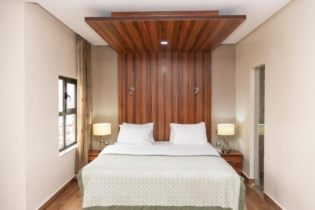 Presidential Suite, Pool View