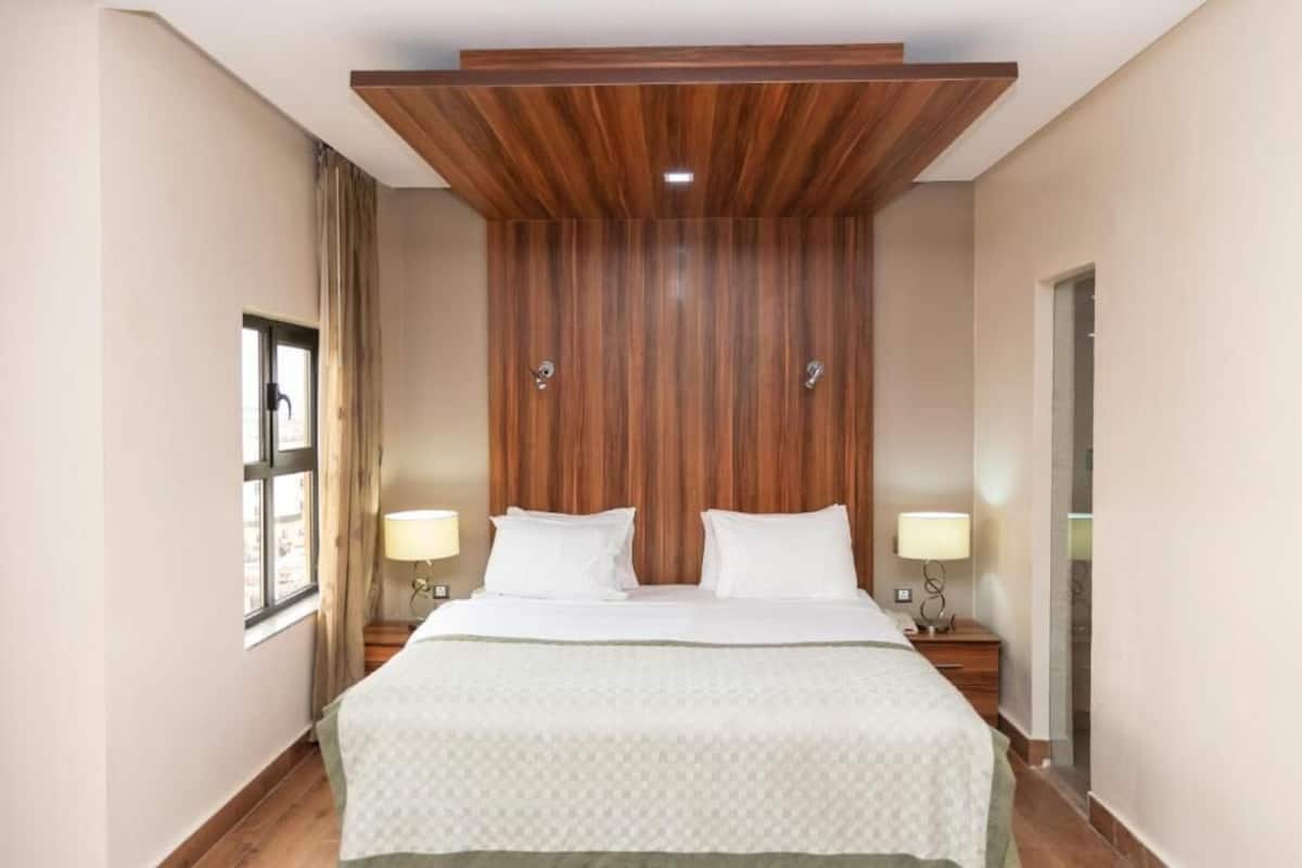 Presidential Suite, Pool View