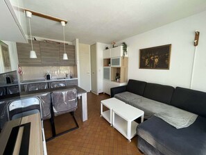 TV - Studio cabin, private parking - 4 guests (La Grande-Motte)
