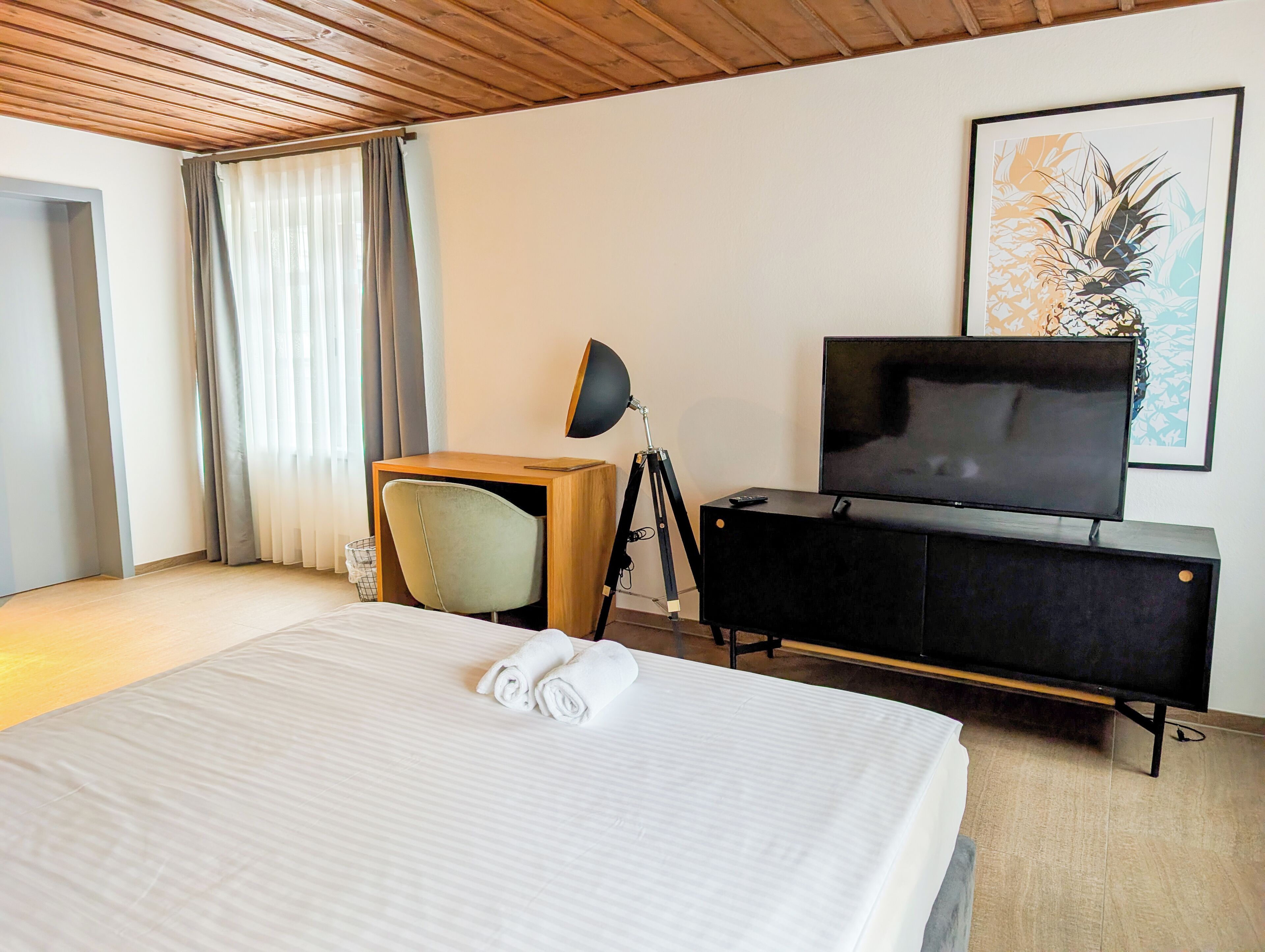 Habitación con 2 camas individuales, vista a la ciudad