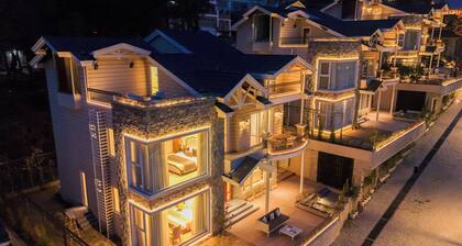 ELIVAAS privé Royce Rose 4BHK Hilltop