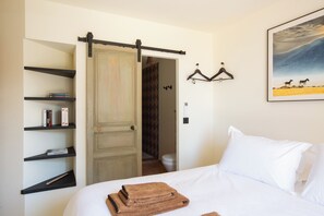 Room - Between nature and elegance in the heart of the Luberon (Puget)