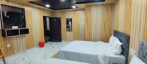 Standard Double Room, Multiple Beds