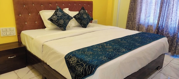 Room - Hotel Ganga Sagar Uttarkashi (Uttarkashi)