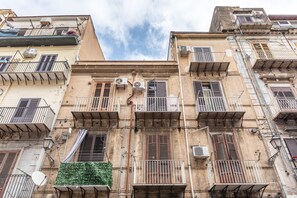 Exterior - The Gem of the Kalsa by Wonderful Italy (Palermo)