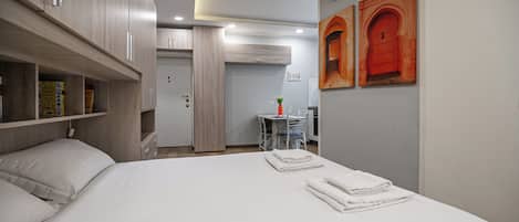 Apartment (0 Bedroom) | Interior