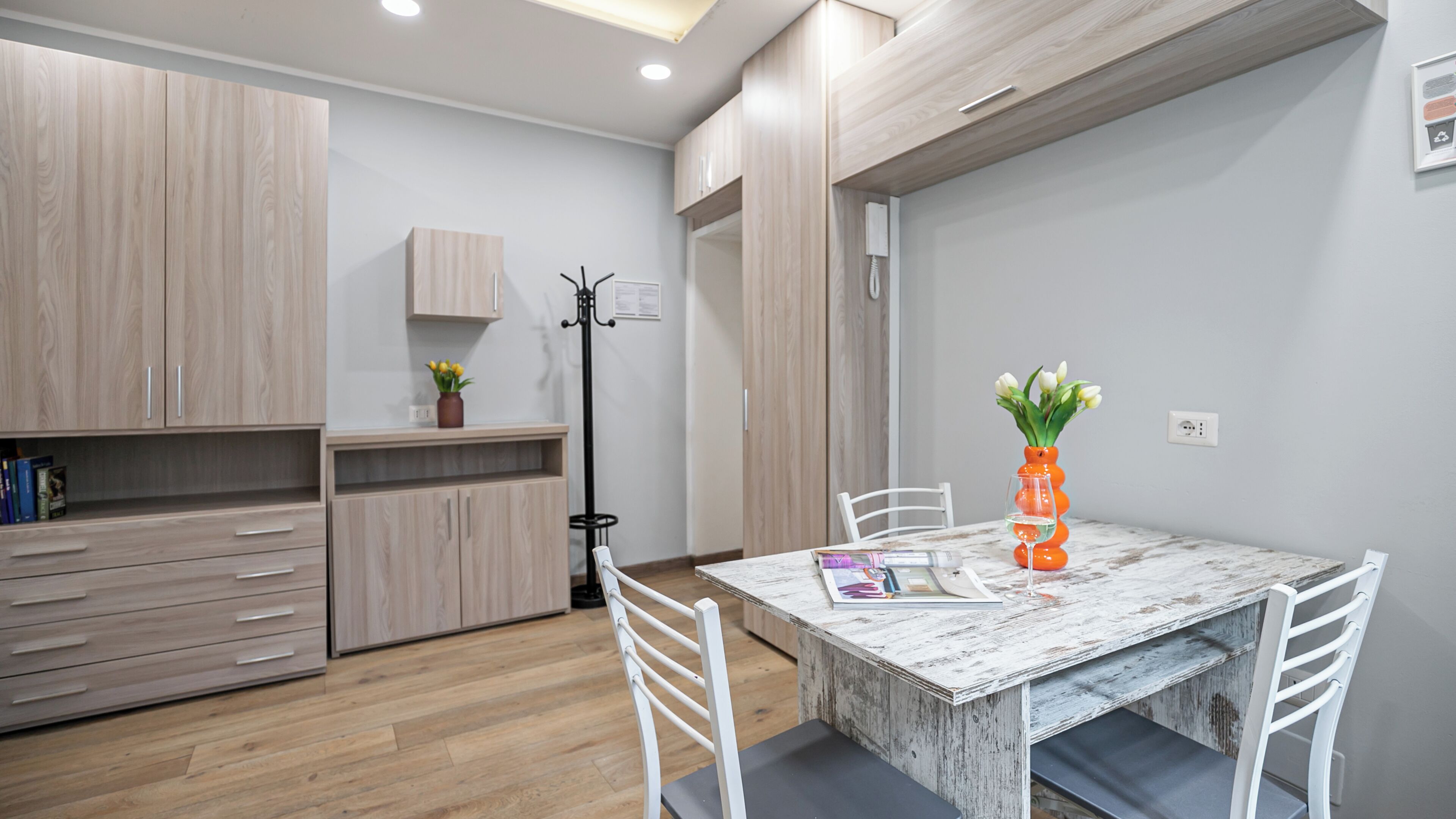 Căn hộ (0 Bedroom) | Mặt tiền nơi lưu trú