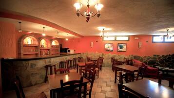 Bar (en el alojamiento)