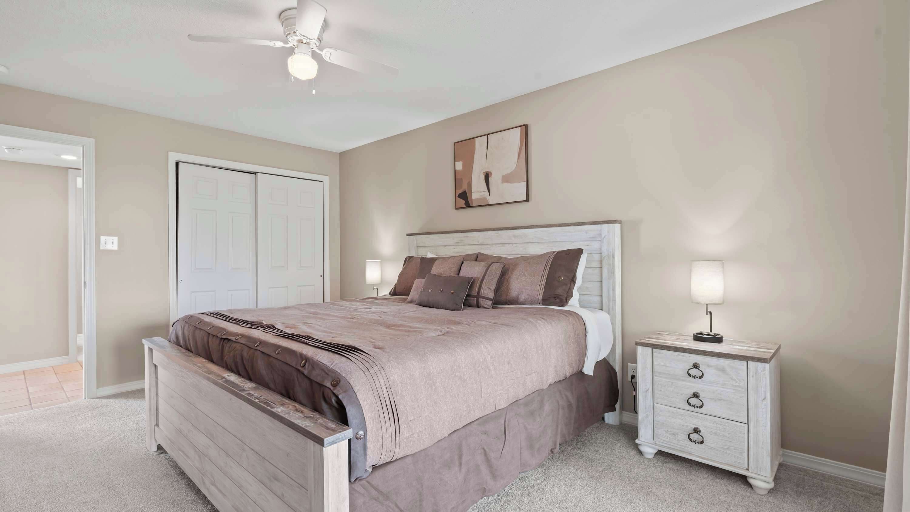 2 bedrooms, individually decorated, individually furnished, desk