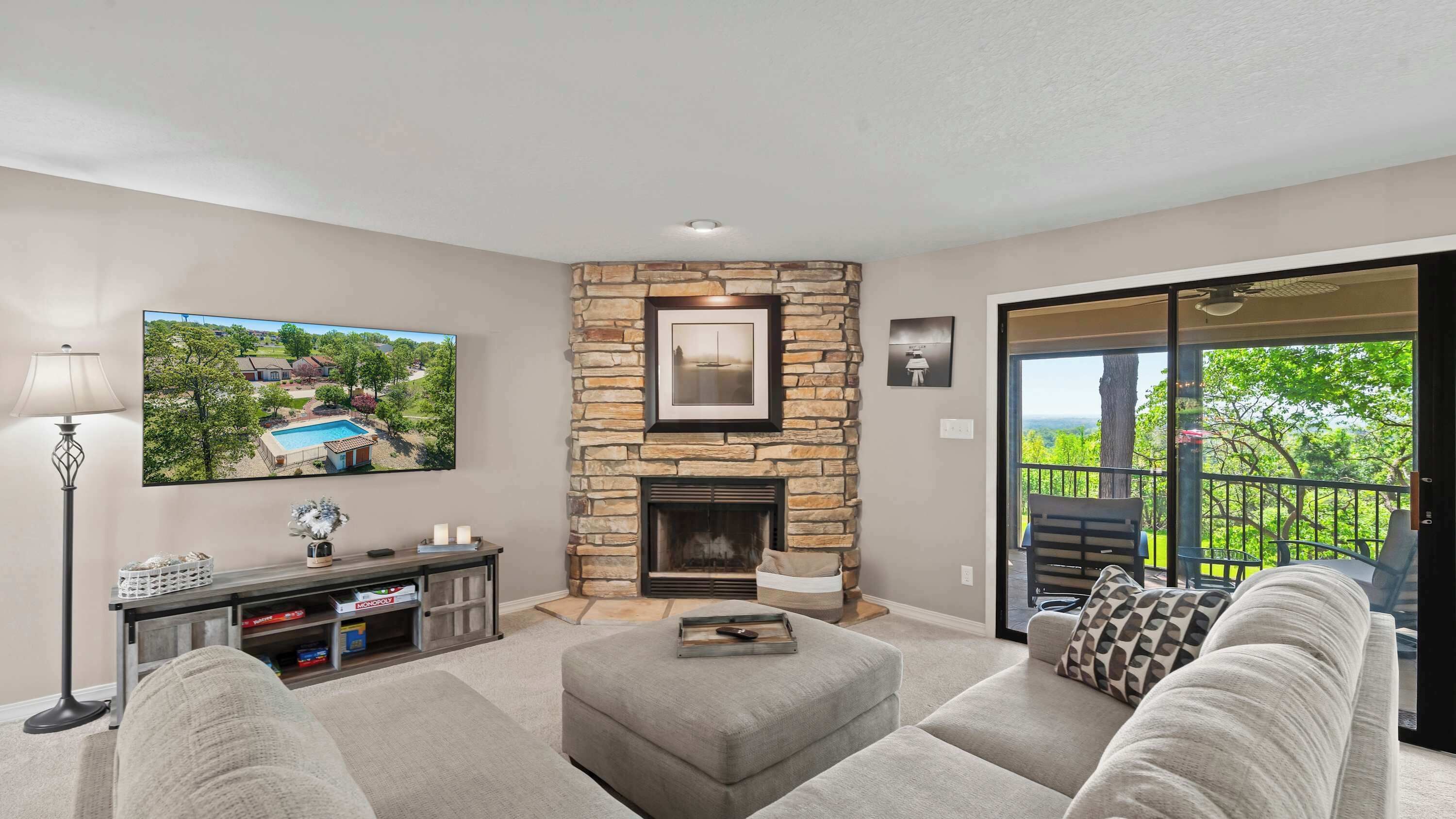 Condo, Multiple Beds, Balcony, Garden View (Lake Ozark Oasis) | Living area
