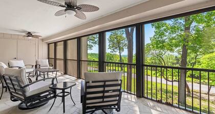 Lake Ozark Oasis Central Location & Pool Access