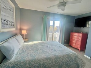 3 bedrooms, iron/ironing board, free WiFi, bed sheets - New for 2026! Water view, Free Linens & Towels, Parking for 2, End unit (Ocean City)