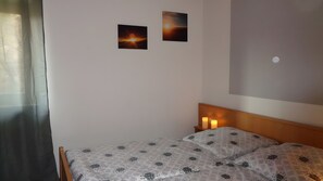 2 bedrooms, WiFi, bed sheets