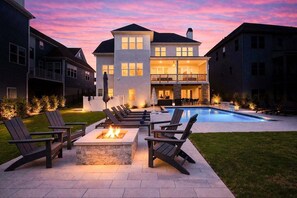 A heated pool - Heated Pool, Optional Boat Rental - Paddle Pointe (Sherrills Ford)