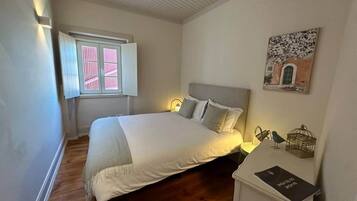 2 sovrum, strykjärn/strykbräda, wi-fi och sängkläder