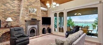 Oak Hill Grand Country Escape with Sunset Views