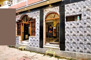 Exterior detail - Hotel Amba Niwas Home Stay Uttarkashi (Uttarkashi)