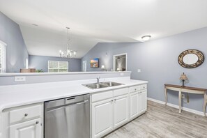 Interior - TB 69C Fantastic Condo Close To Pool/Golf Short drive to Beach (Pawleys Island)