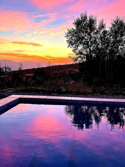 F4 level villa with pool in kabylie bouzueguen facing the mountain.