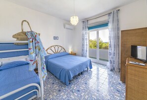 Room - Hotel Bristol (Lacco Ameno)