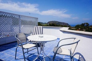 Superior Double Room, Balcony, Sea View | Outdoor dining - Hotel Bristol (Lacco Ameno)