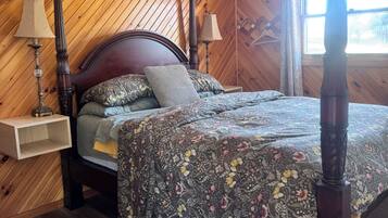 2 bedrooms, bed sheets