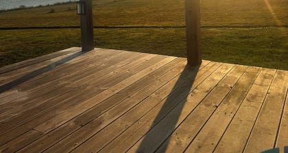 Family and Pet Friendly Ocean Front Beach Access Cottage in Tatamagouche