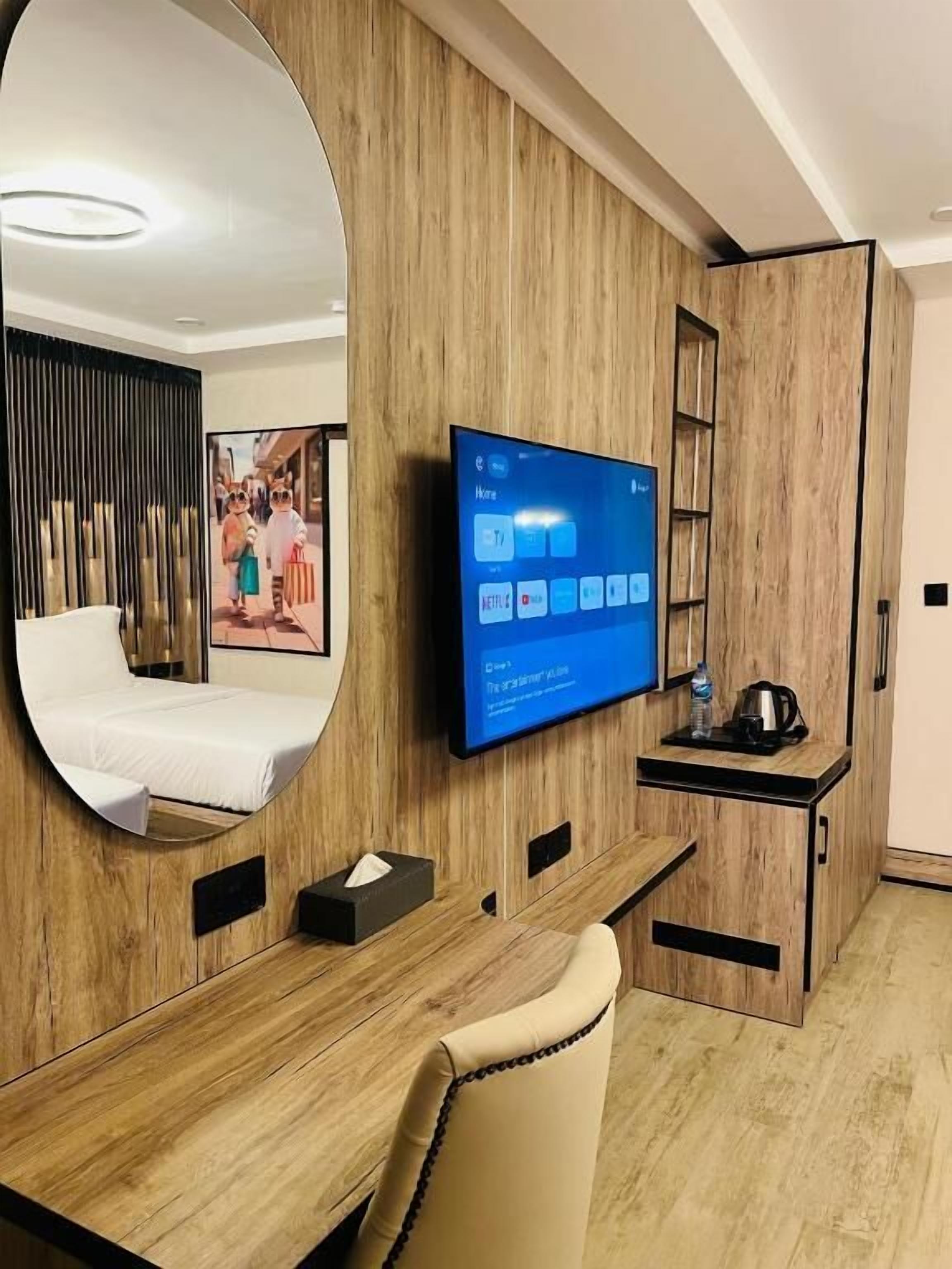 Family Room, Pool View