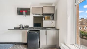 Fridge, microwave, stovetop, toaster