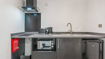 Fridge, microwave, stovetop, toaster