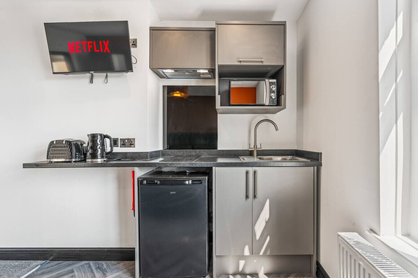 Fridge, microwave, stovetop, toaster