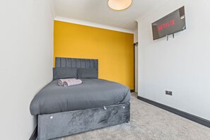 1 bedroom, iron/ironing board, WiFi, bed sheets - Eden View Willow Room (Lake District)