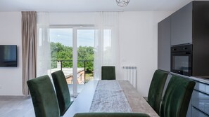 Dining - Villa Paola by Villas Guide (Vinež)