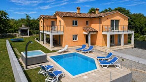 Pool - Villa Paola by Villas Guide (Vinež)