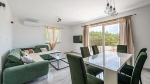 Living area - Villa Paola by Villas Guide (Vinež)