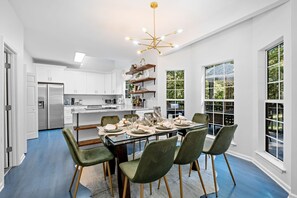 Dining - Upscale Spacious Retreat w/Game Room, Yard, Sleeps 12 (Simpsonville)