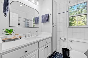 Bathroom - Upscale Spacious Retreat w/Game Room, Yard, Sleeps 12 (Simpsonville)