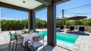 Pool - Villa Nika by Villas Guide (Sveti Ivan Dobrinjski)