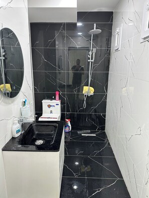 Bathroom - Brand-new luxury apartment (Kouba)