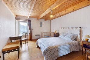 3 Schlafzimmer, Bügeleisen/Bügelbrett, WLAN, Bettwäsche
