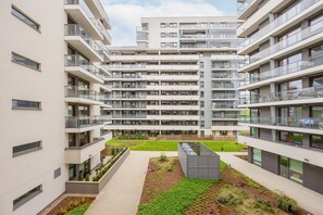 Exterior - Modern Studio in Warsaw | Balcony and Workspace (Warszawa)