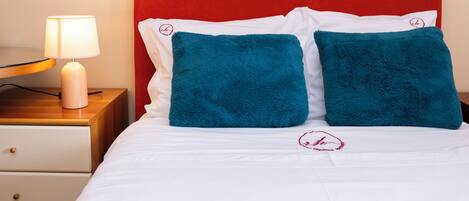 2 dormitorios, tabla de planchar con plancha, wifi y ropa de cama